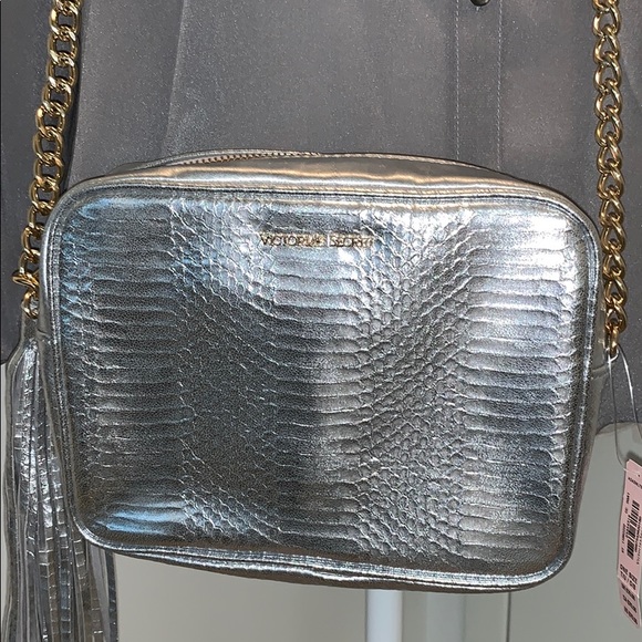 NWT Victoria’s Secret Silver Crossbody Bag - Picture 3 of 8